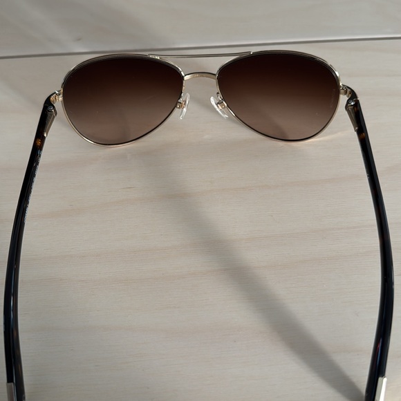 Chanel 4201 Aviator Sunglasses - Picture 6 of 16